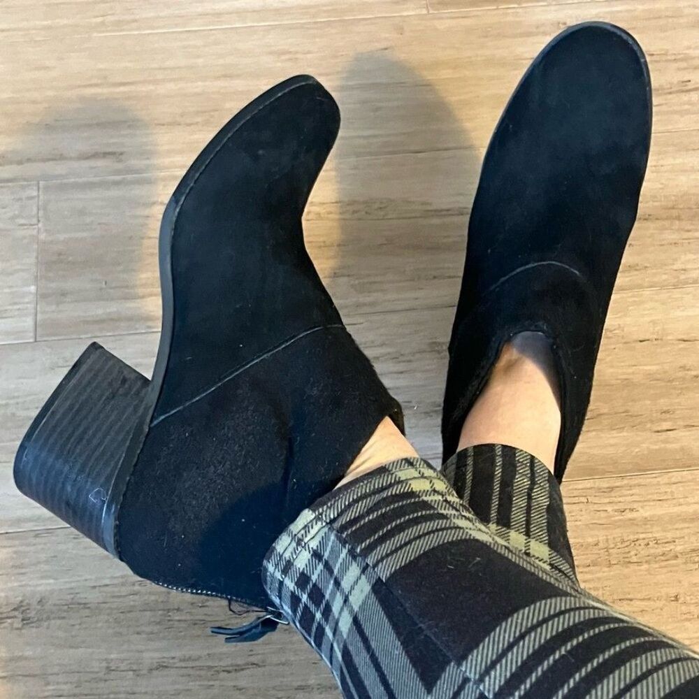 Quality TOMS   black heeled women’s boots leather/wool 9.5 side zip retail $84